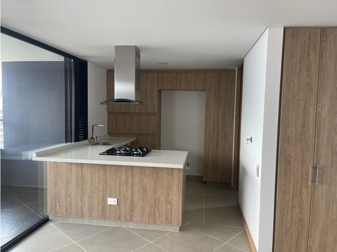 Apartamento de 2 alcobas en arriendo en Vía Las Palmas, Medellín, 105 m² · foto 3 de 23
