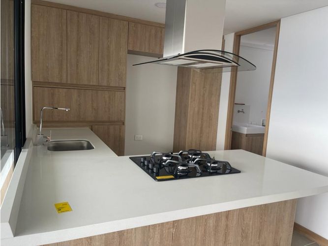 Apartamento de 2 alcobas en arriendo en Vía Las Palmas, Medellín, 105 m² · foto 4 de 23