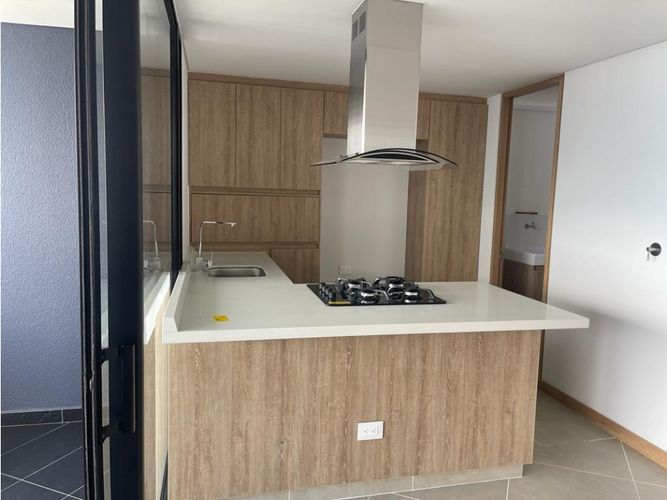 Apartamento de 2 alcobas en arriendo en Vía Las Palmas, Medellín, 105 m² · foto 5 de 23