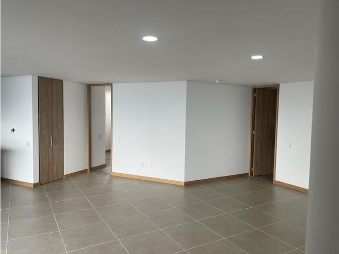 Apartamento de 2 alcobas en arriendo en Vía Las Palmas, Medellín, 105 m² · foto 11 de 23