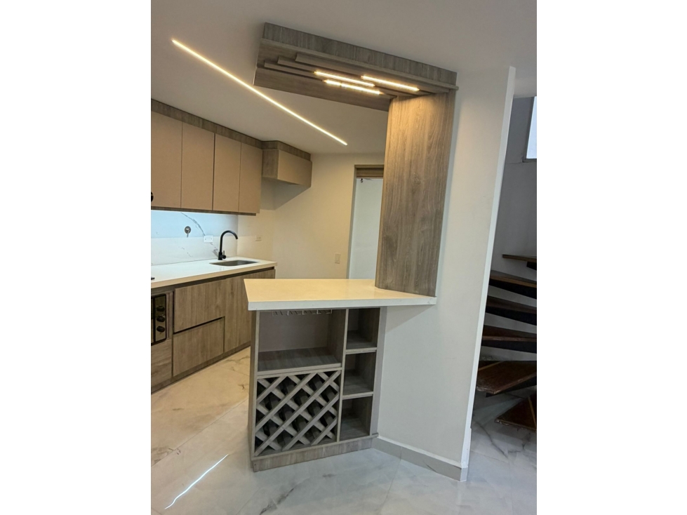 Apartamento en venta en Loma Del Indio, Medellín · foto 3 de 10
