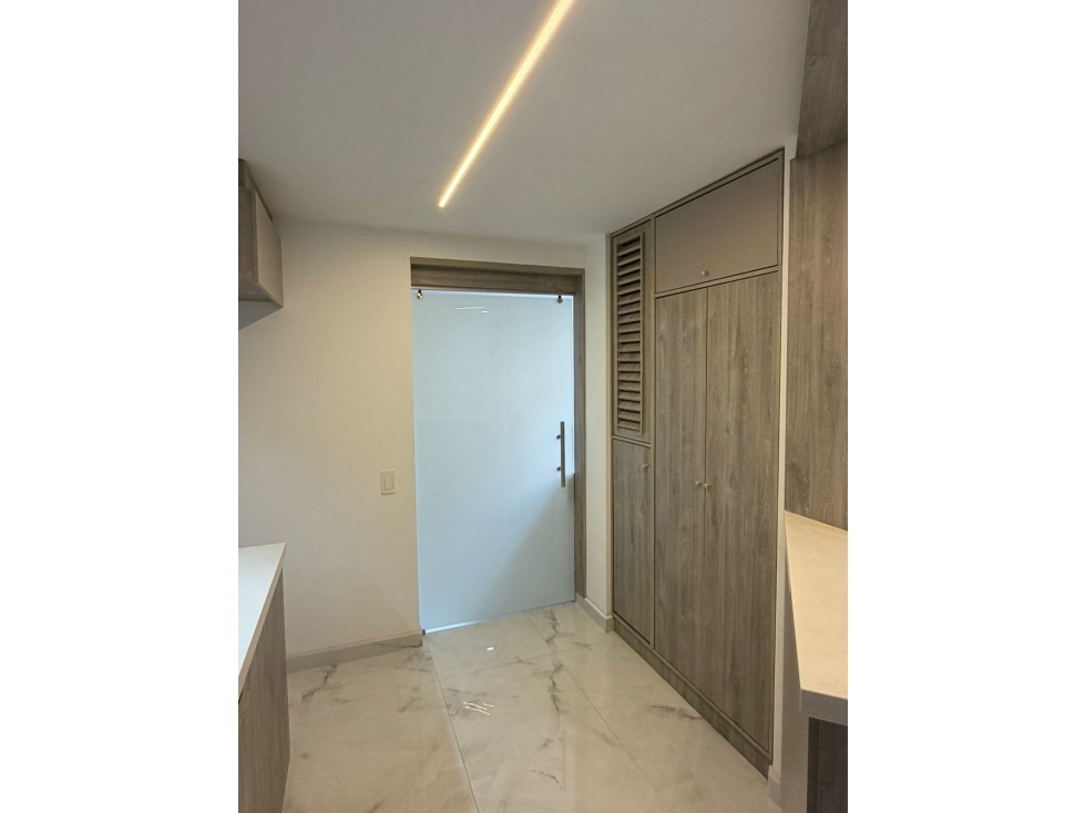 Apartamento en venta en Loma Del Indio, Medellín · foto 6 de 10