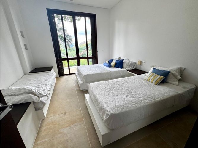 Casa de 6 alcobas en venta en Bosques De Peñalisa, Ricaurte, 545 m² · foto 9 de 10