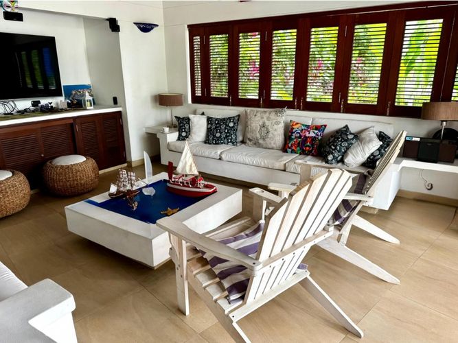 Casa de 4 alcobas en venta en Ricaurte, 1025 m² · foto 7 de 10