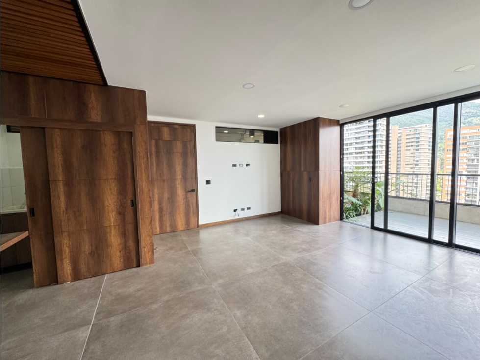 Apartamento en arriendo en El Poblado, Medellín · foto 3 de 15