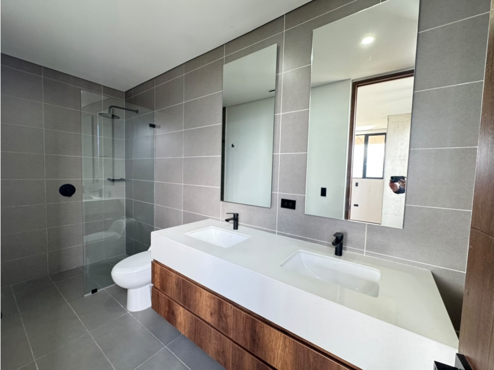Apartamento en arriendo en El Poblado, Medellín · foto 12 de 15