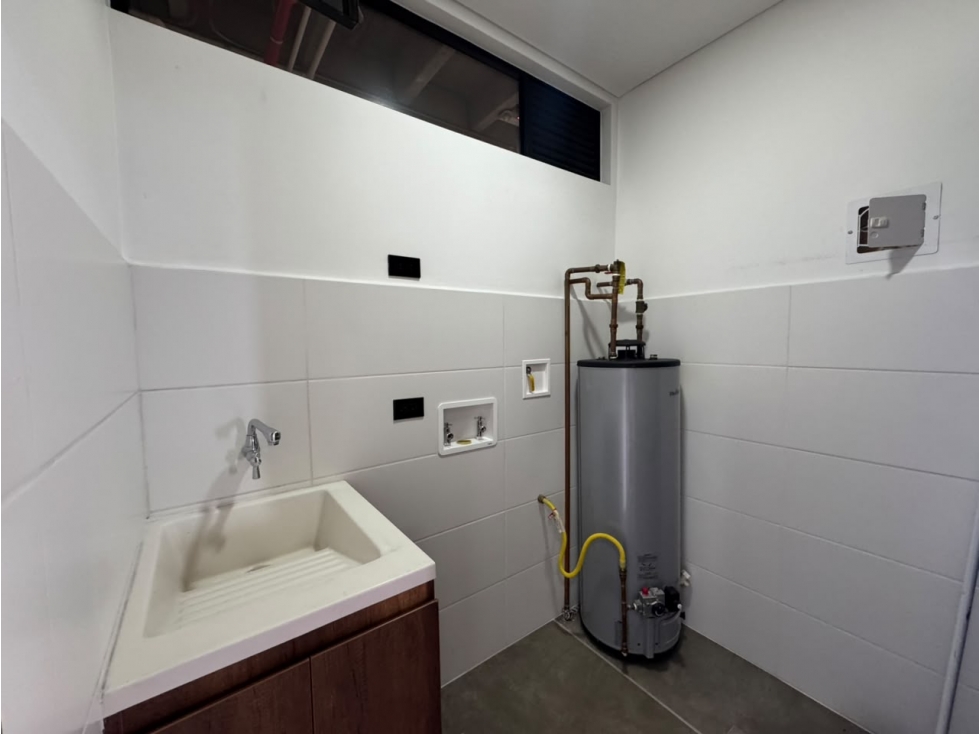 Apartamento en arriendo en El Poblado, Medellín · foto 14 de 15
