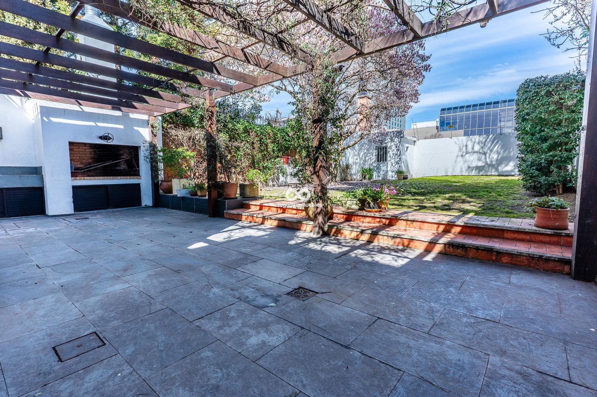 Espectacular casa reciclada en Punta Carretas — a metros de la rambla y el shopping · Foto 12