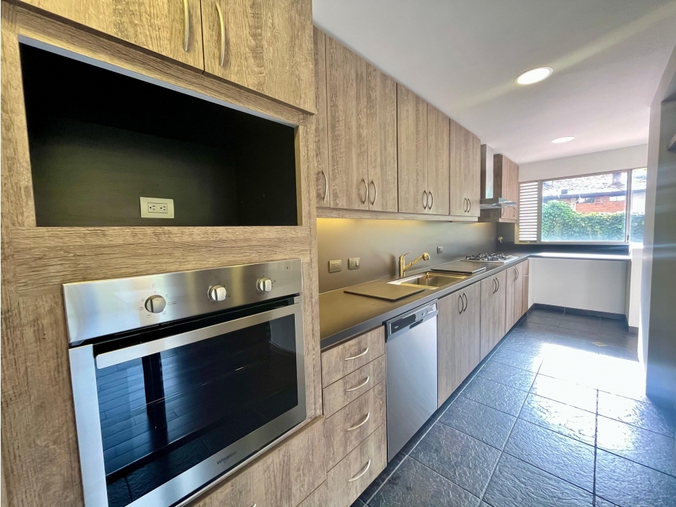 Apartamento en arriendo en Vizcaya, Medellín · foto 7 de 15