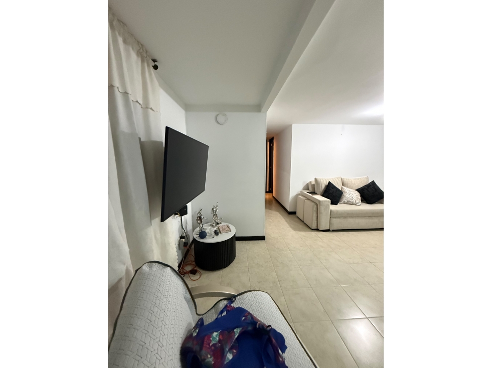 Apartamento en venta en Senderos De Unicentro, Pereira · foto 4 de 17