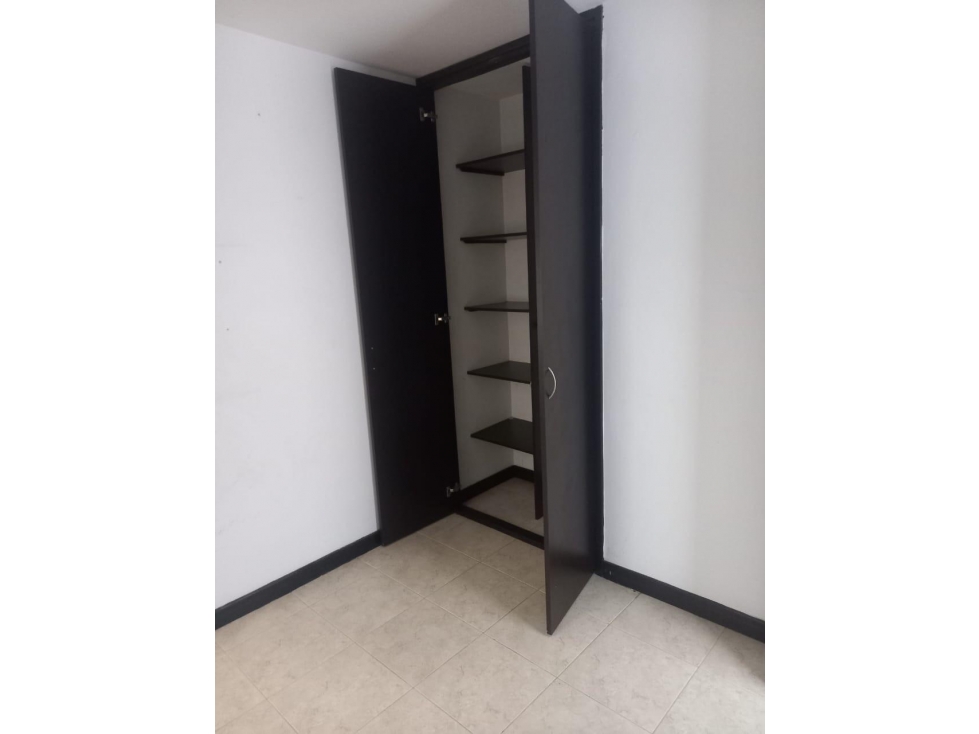 Apartamento en venta en Senderos De Unicentro, Pereira · foto 12 de 17