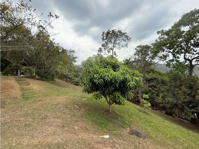 Casa de 3 alcobas en venta en Medio Dapa, Yumbo, 150 m² · foto 3 de 21