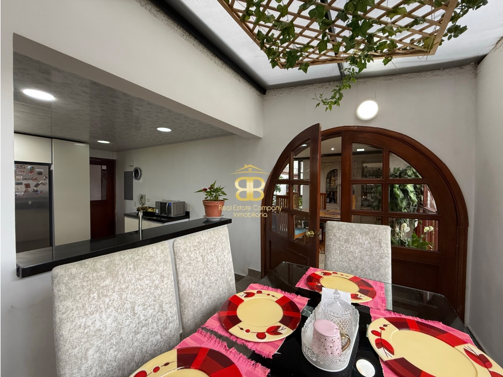 Casa en venta en San Jose De Bavaria, Bogotá · foto 5 de 24
