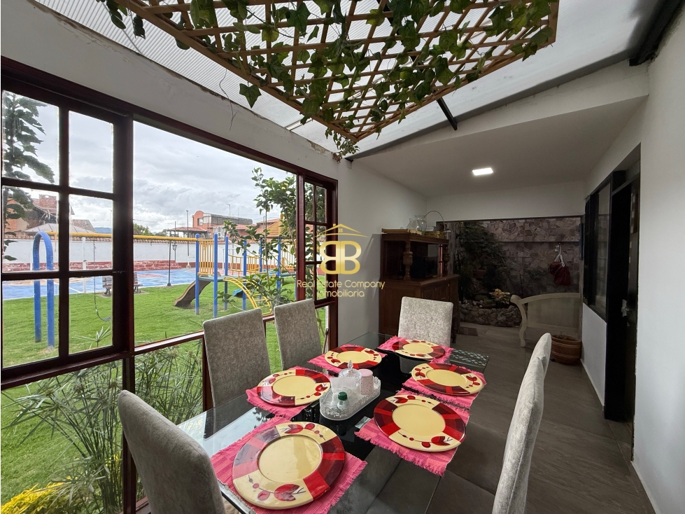 Casa en venta en San Jose De Bavaria, Bogotá · foto 8 de 24
