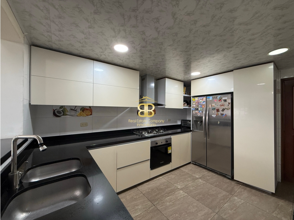 Casa en venta en San Jose De Bavaria, Bogotá · foto 9 de 24