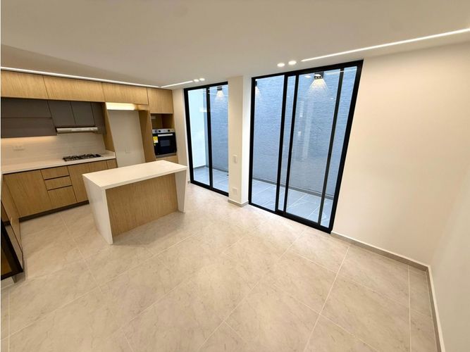 Casa en venta en La Ceja, 155 m² · foto 3 de 17