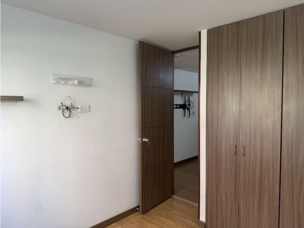 Apartamento en venta en Castilla, Bogotá · foto 16 de 24