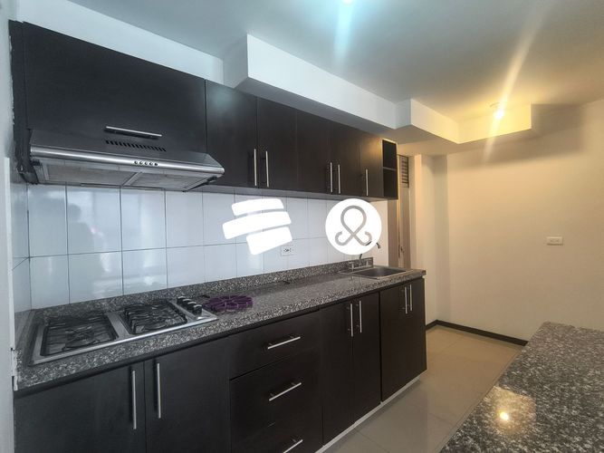 Apartamento de 2 alcobas en venta en El Hato, Funza, 53 m² · foto 2 de 12