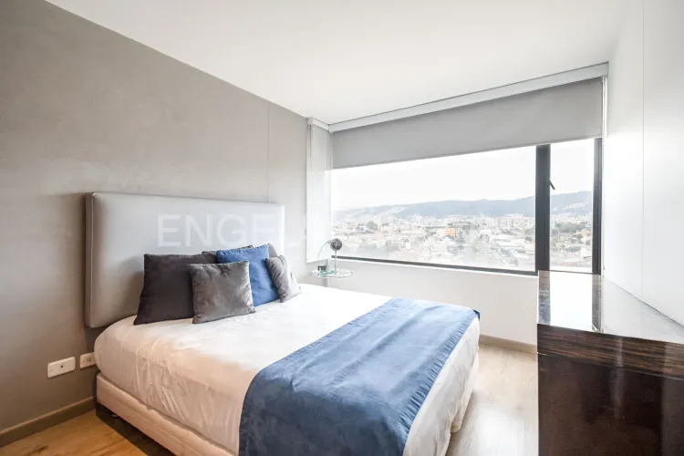 Apartamento de 3 alcobas en venta en Cerros De Niza, Bogotá, 153 m² · foto 15 de 23