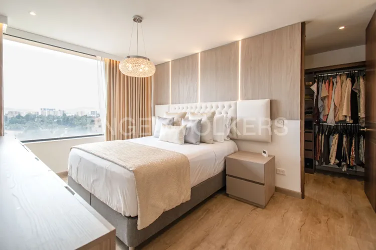 Apartamento de 3 alcobas en venta en Cerros De Niza, Bogotá, 153 m² · foto 11 de 23