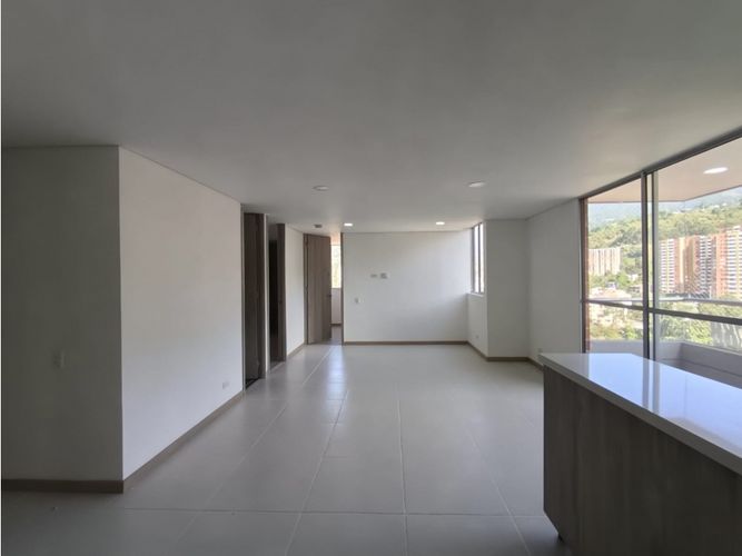 Apartamento de 2 alcobas en venta en Las Antillas, Envigado, 67 m² · foto 4 de 15