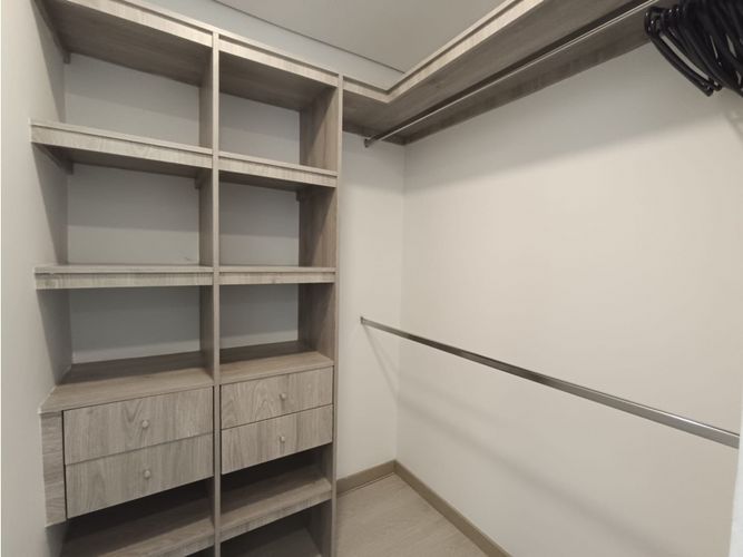 Apartamento de 2 alcobas en venta en Las Antillas, Envigado, 67 m² · foto 10 de 15