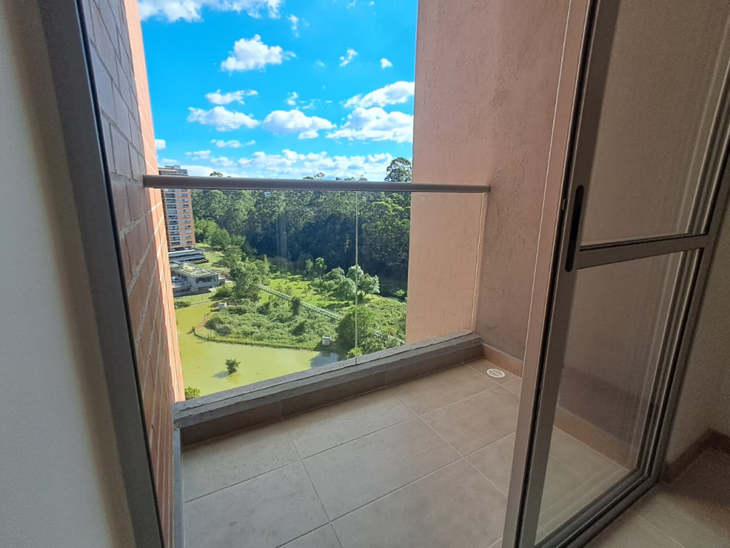 Apartamento en arriendo en Llano Grande, Rionegro · foto 3 de 11