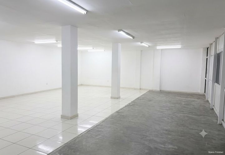 Bodega en arriendo en Santa Elena, Cali, 1100 m² · foto 3 de 18