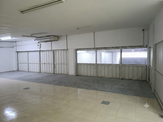 Bodega en arriendo en Santa Elena, Cali, 1100 m² · foto 12 de 18