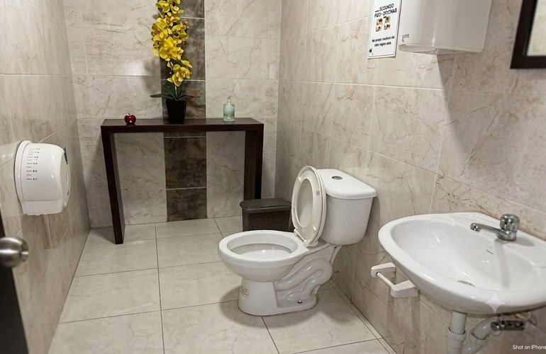 Bodega en arriendo en Santa Elena, Cali, 1100 m² · foto 17 de 18