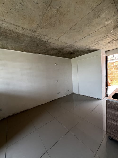 Casa de 2 alcobas en venta en Candelaria, 46 m² · foto 6 de 19
