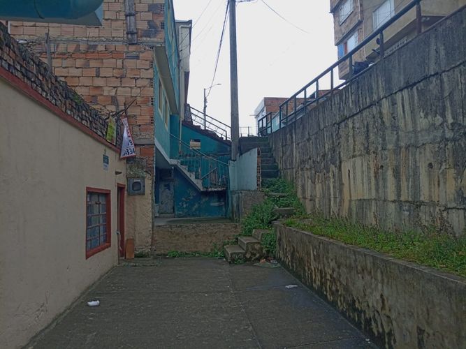 Casa de 2 alcobas en venta en Los Libertadores, Bogotá, 25 m² · foto 5 de 8