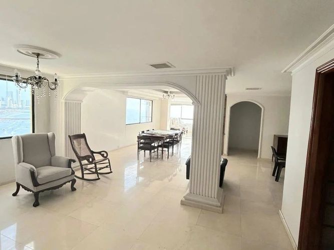 Apartamento en venta en Bocagrande, Cartagena · foto 2 de 11