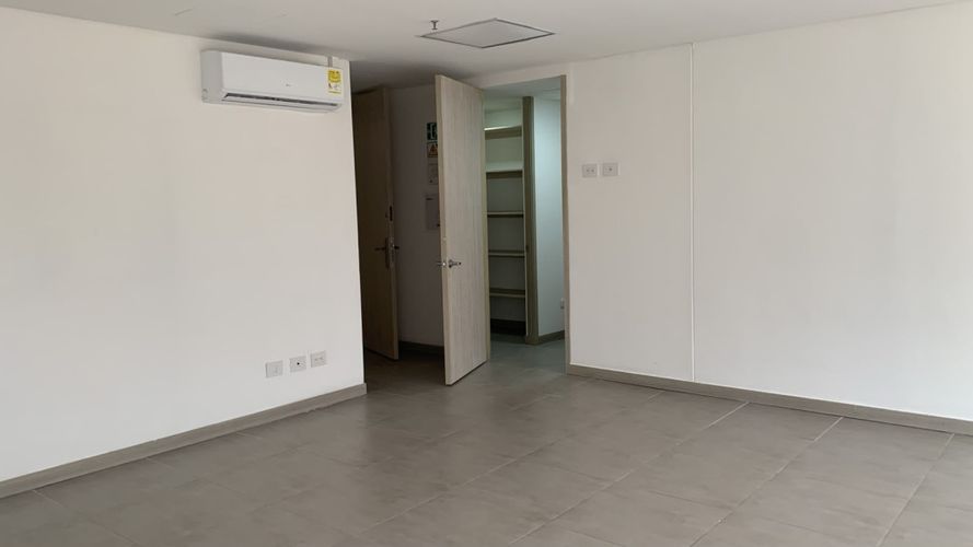 Oficina en arriendo en Alamos, Pereira, 34 m² · foto 5 de 6