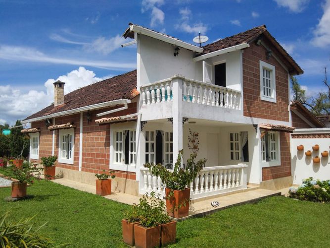 Finca en venta en Cabeceras De Llanogrande, Rionegro, 2550 m² · foto 3 de 17