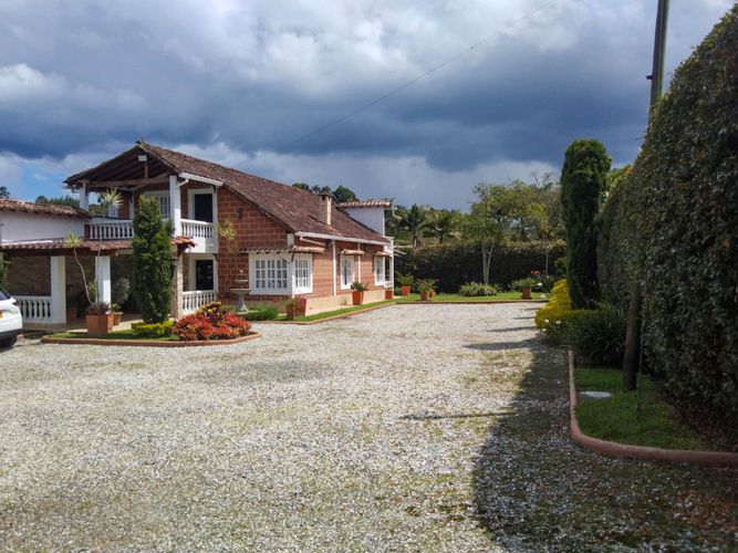 Finca en venta en Cabeceras De Llanogrande, Rionegro, 2550 m² · foto 16 de 17