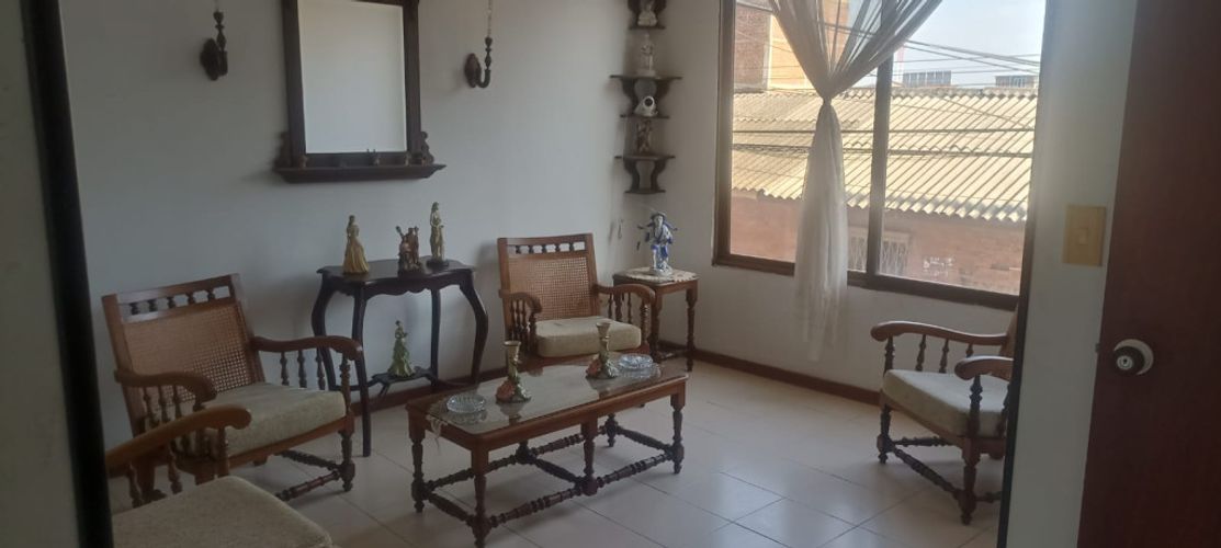Casa de 6 alcobas en venta en San Juan Bosco, Cali, 120 m² · foto 2 de 10