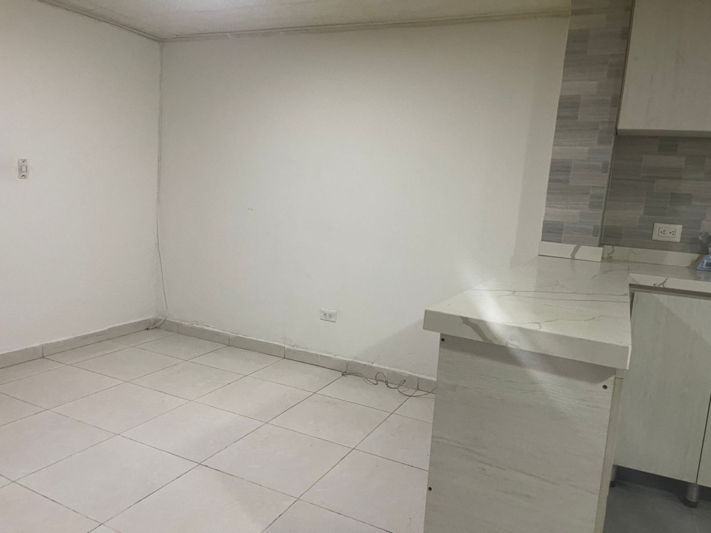 Casa en venta en Alcala, Bogotá · foto 5 de 24