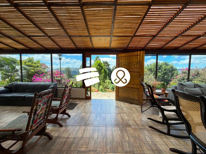 Finca en venta en El Zango, Guarne, 15359 m² · foto 2 de 24