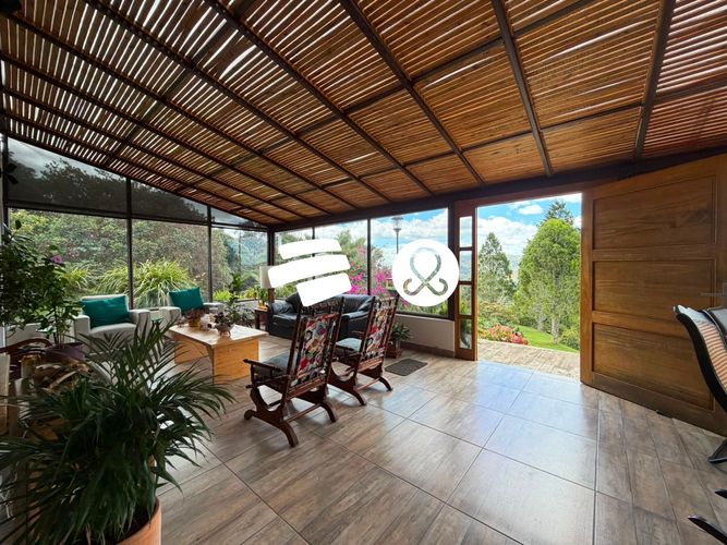 Finca en venta en El Zango, Guarne, 15359 m² · foto 3 de 24