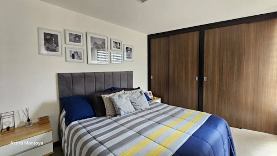 Apartamento de 3 alcobas en venta en Loma De San Jose, Sabaneta, 91 m² · foto 14 de 24