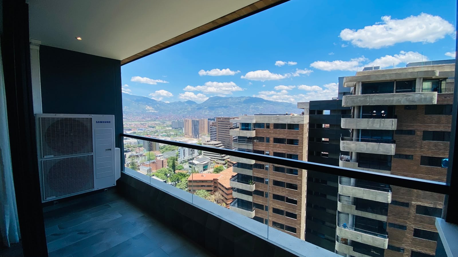 Apartamento en venta en Lalinde, Medellín · foto 5 de 22