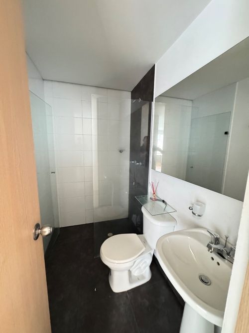 Apartamento de 3 alcobas en venta en Entreamigos, Sabaneta, 72 m² · foto 6 de 21