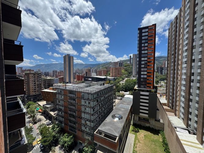 Apartamento de 3 alcobas en venta en Entreamigos, Sabaneta, 72 m² · foto 10 de 21