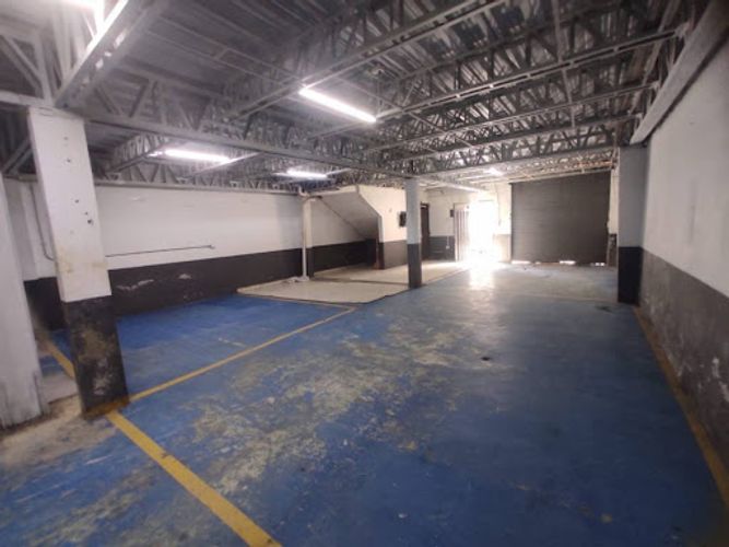 Bodega en arriendo en Cristo Rey, Medellín, 200 m² · foto 7 de 9