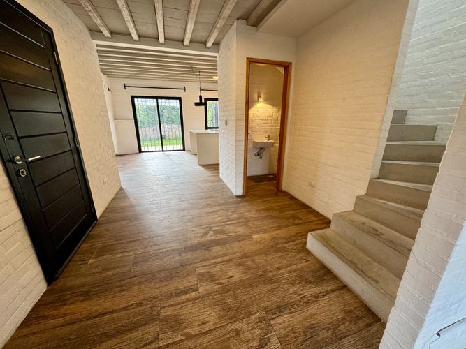 Alquiler casa Ph en Parque Miramar como a estrenar · Foto 3