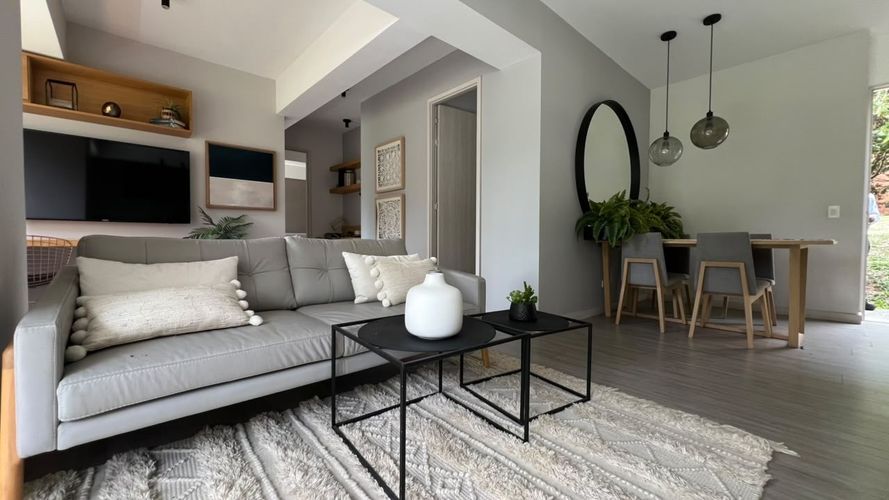 Apartamento de 2 alcobas en venta en Las Lomitas, Sabaneta, 64 m² · foto 5 de 17
