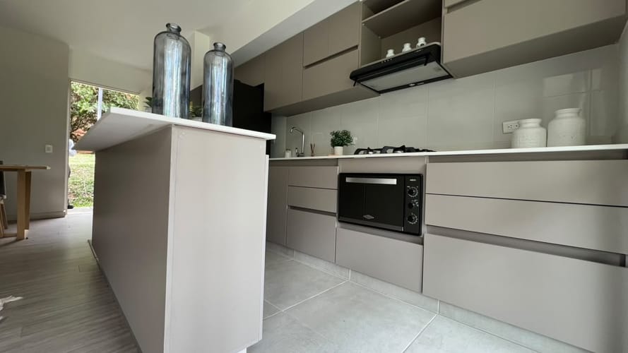 Apartamento de 2 alcobas en venta en Las Lomitas, Sabaneta, 64 m² · foto 9 de 17