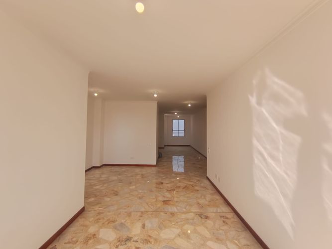 Apartamento de 3 alcobas en arriendo en Laureles, Medellín, 110 m² · foto 4 de 20
