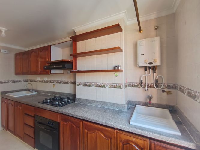 Apartamento de 3 alcobas en arriendo en Laureles, Medellín, 110 m² · foto 9 de 20